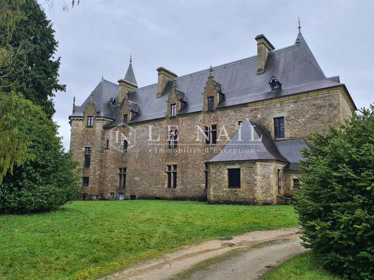 Château Saint-Brieuc - 12 chambres - 1250m²