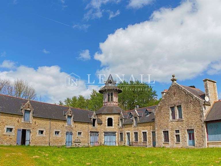 Château Saint-Brieuc - 12 chambres - 1250m²