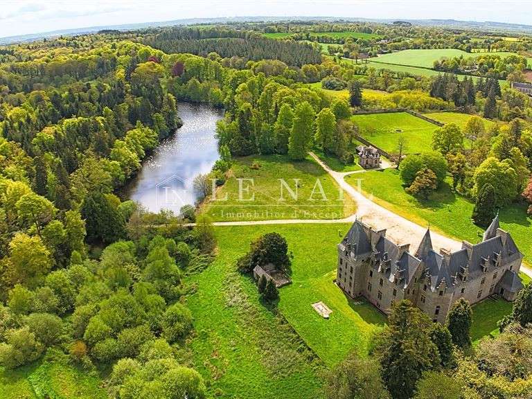 Château Saint-Brieuc - 12 chambres - 1250m²