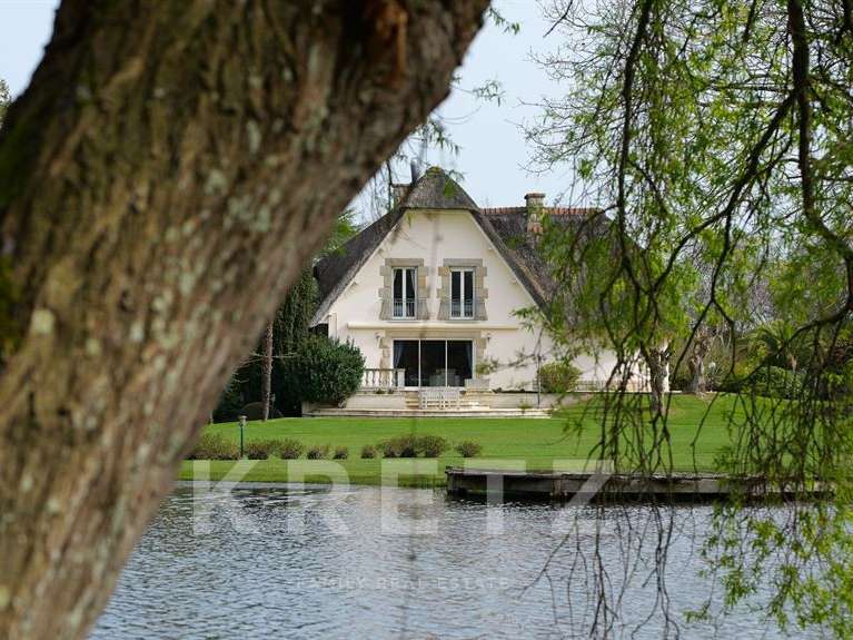 Propriété Saint-Brieuc - 5 chambres - 320m²