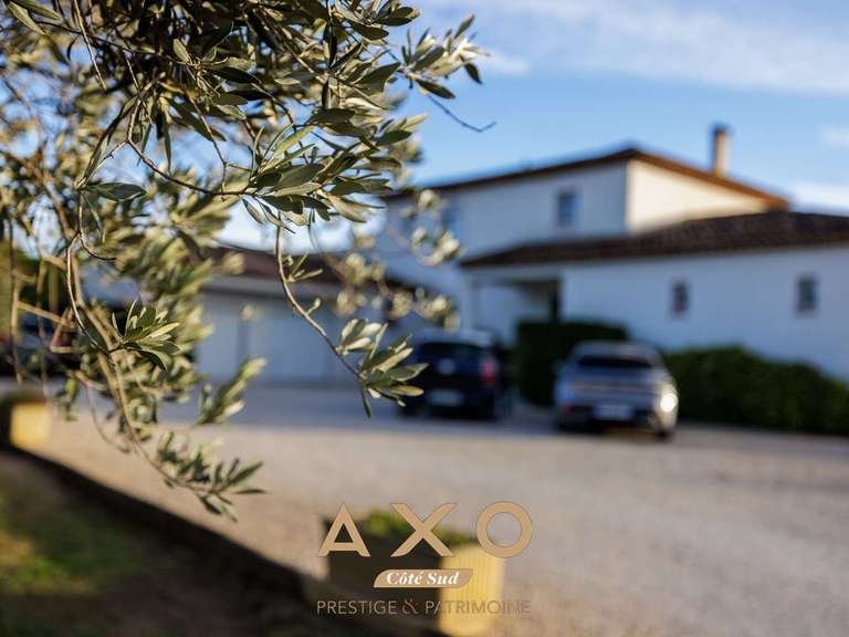 House Saint-Cannat - 4 bedrooms