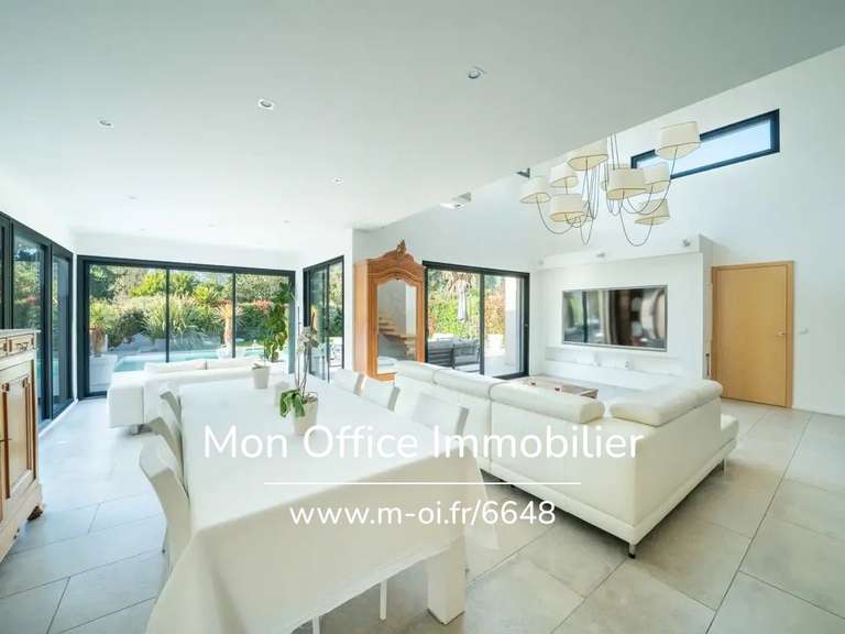 Maison Saint-Cannat - 3 chambres - 168m²