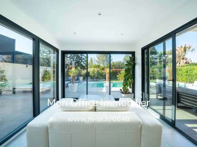 Maison Saint-Cannat - 3 chambres - 168m²