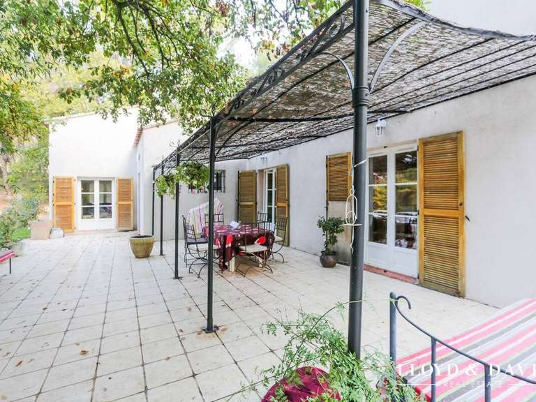 Maison Saint-Cannat - 2 chambres - 83m²