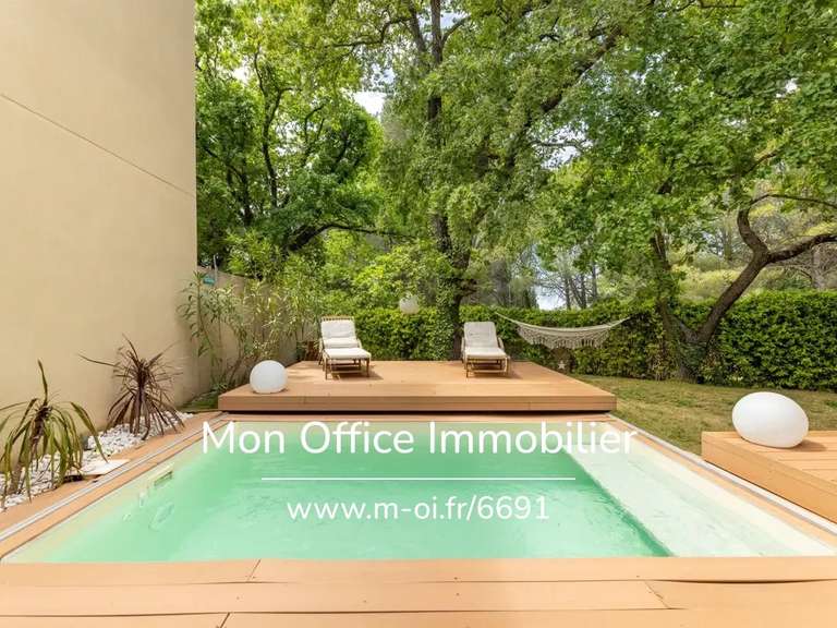 Maison Saint-Cannat - 3 chambres - 102m²