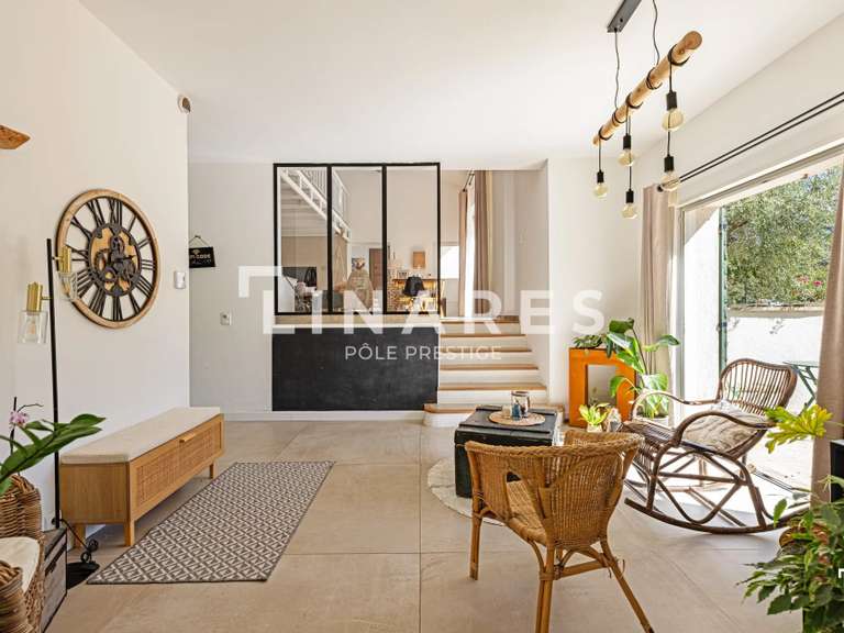 Maison Saint-Cannat - 5 chambres - 220m²