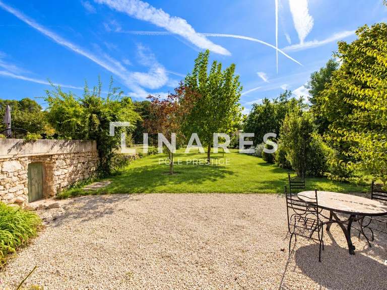 Maison Saint-Cannat - 5 chambres - 220m²