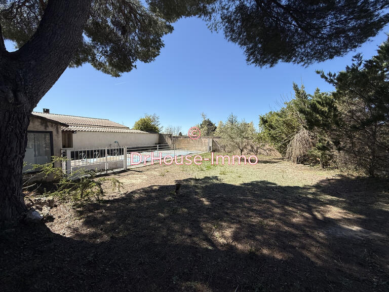 Terrain Saint-Cannat - 4 chambres - 141m²