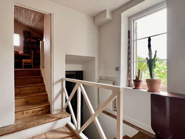 Maison Saint-Caprais-de-Bordeaux - 3 chambres - 150m²