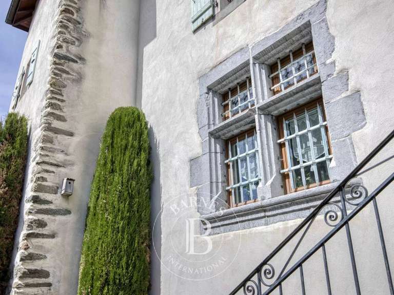 Château Saint-Cergues - 3 chambres - 472m²