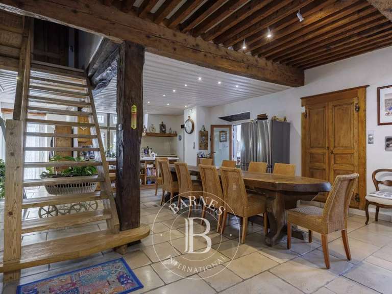 Château Saint-Cergues - 3 chambres - 472m²