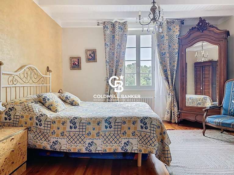 Maison Saint-Césaire - 5 chambres - 420m²