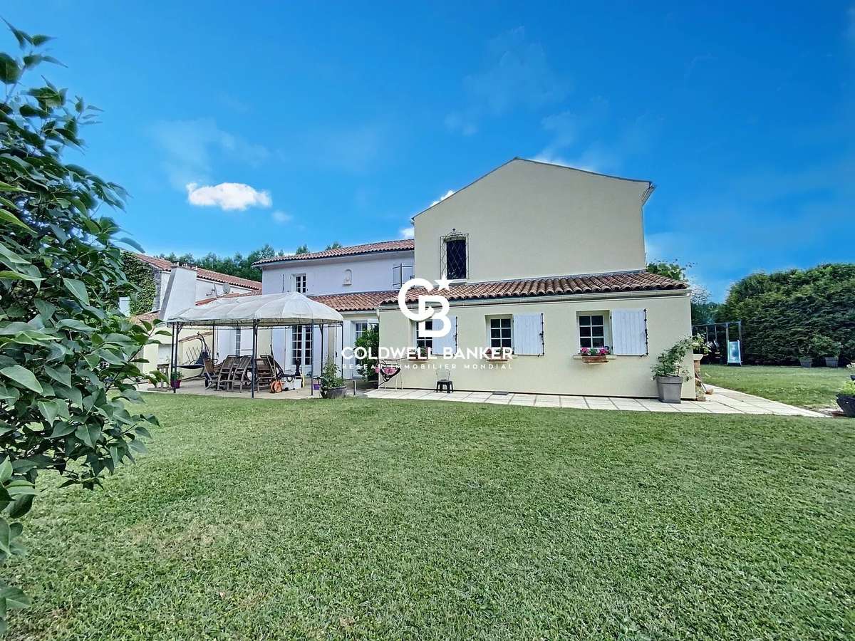 Maison Saint-Césaire