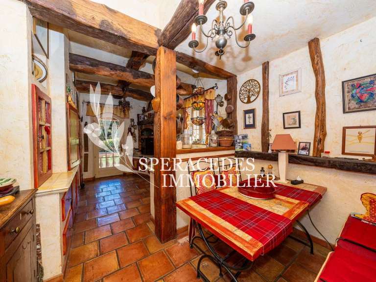 Maison Saint-Cézaire-sur-Siagne - 3 chambres - 177m²