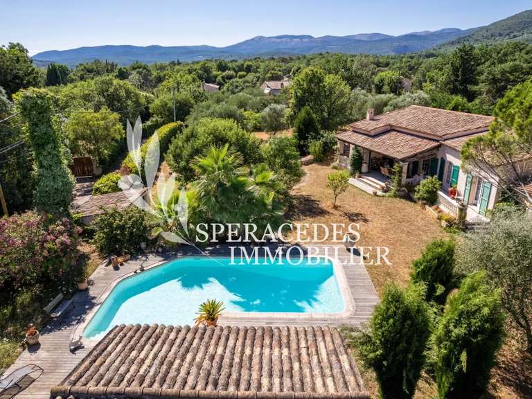 Maison Saint-Cézaire-sur-Siagne - 3 chambres - 177m²