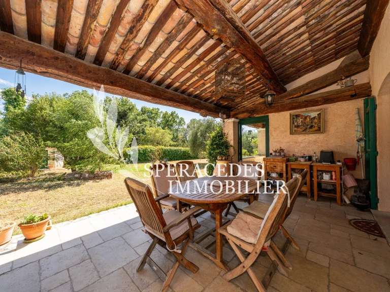Maison Saint-Cézaire-sur-Siagne - 3 chambres - 177m²