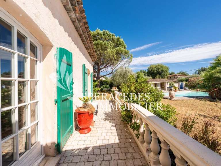 Maison Saint-Cézaire-sur-Siagne - 3 chambres - 177m²