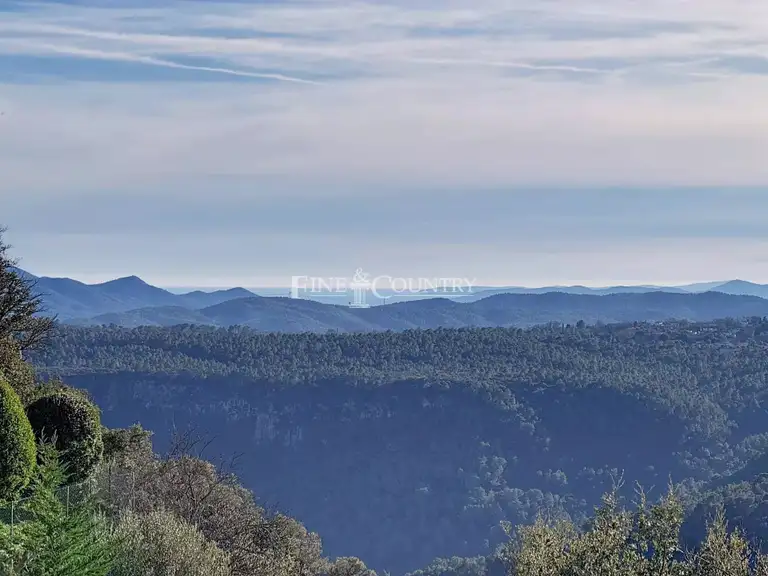Maison Saint-Cézaire-sur-Siagne - 10 chambres - 536m²