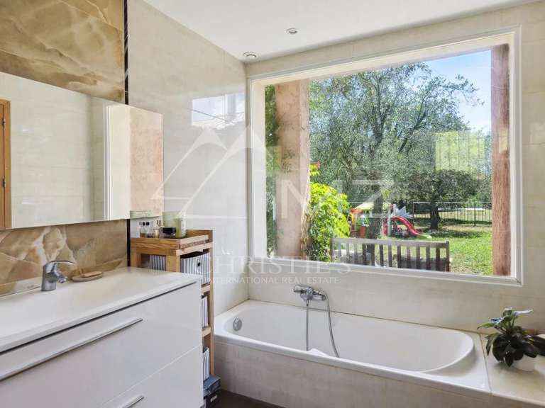 Villa Saint-Cézaire-sur-Siagne - 4 bedrooms - 146m²