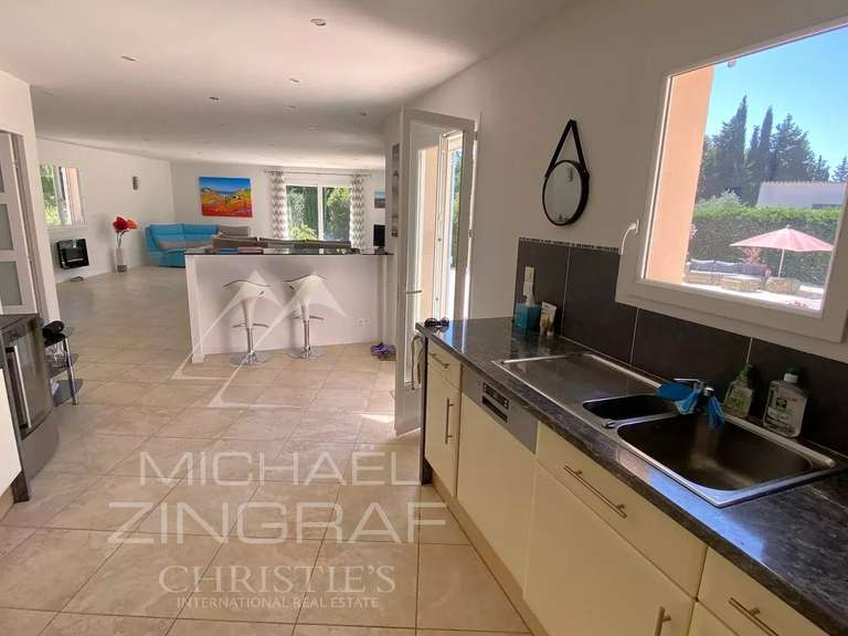 Villa Saint-Cézaire-sur-Siagne - 4 bedrooms - 206m²