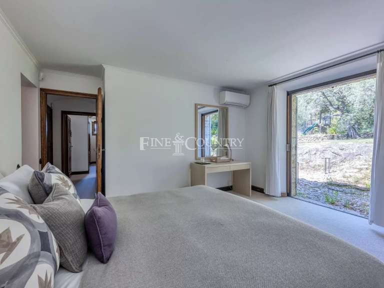 Villa Saint-Cézaire-sur-Siagne - 7 chambres - 327m²
