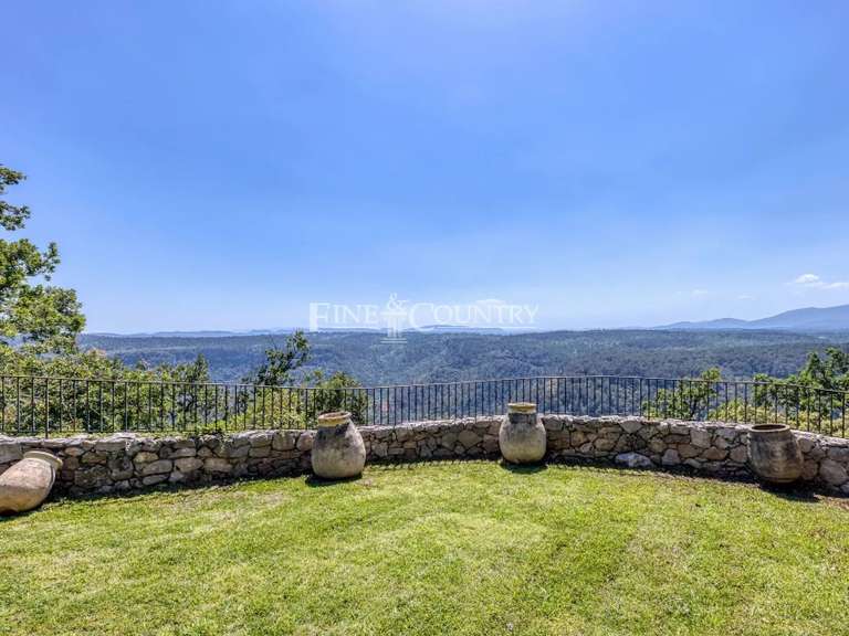 Villa Saint-Cézaire-sur-Siagne - 7 chambres - 327m²