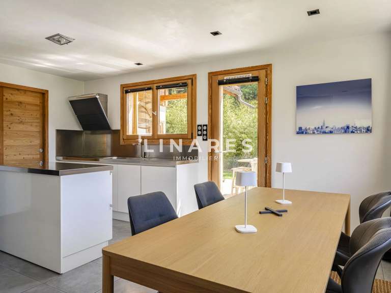 Maison Saint-Chaffrey - 4 chambres - 220m²