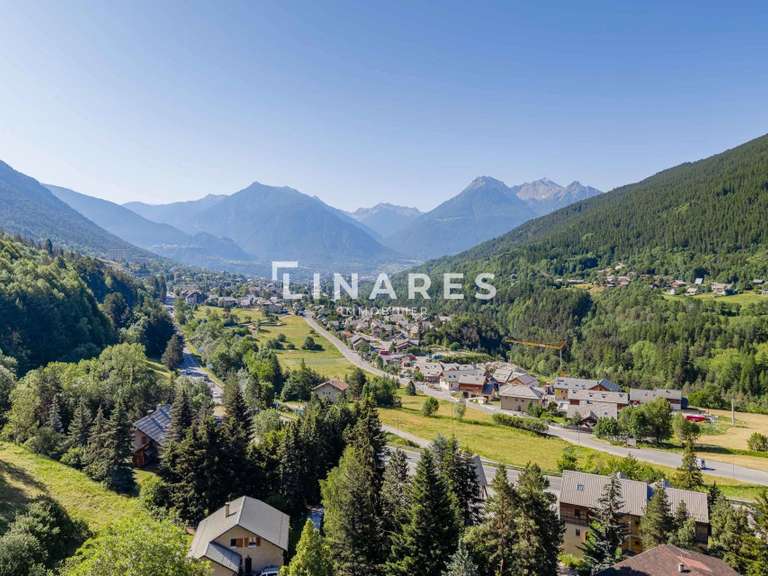 Maison Saint-Chaffrey - 4 chambres - 220m²