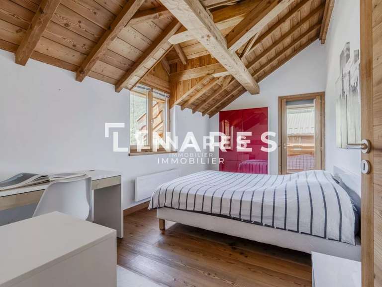 Maison Saint-Chaffrey - 4 chambres - 220m²