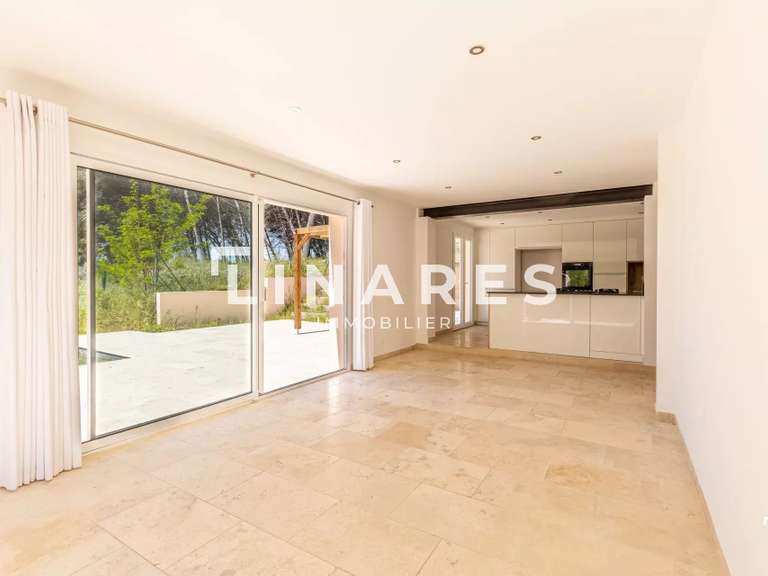 Maison Saint-Chamas - 4 chambres - 175m²