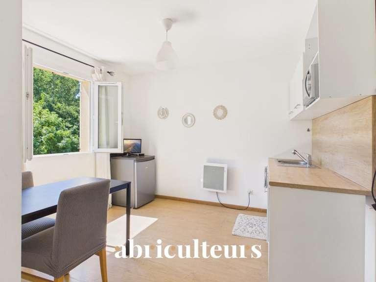 Maison Saint-Chamas - 5 chambres - 124m²