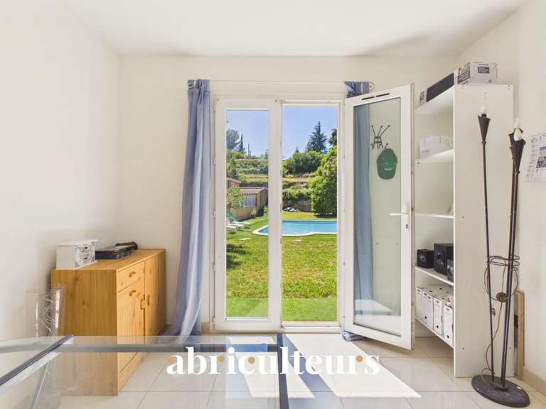 Maison Saint-Chamas - 5 chambres - 124m²