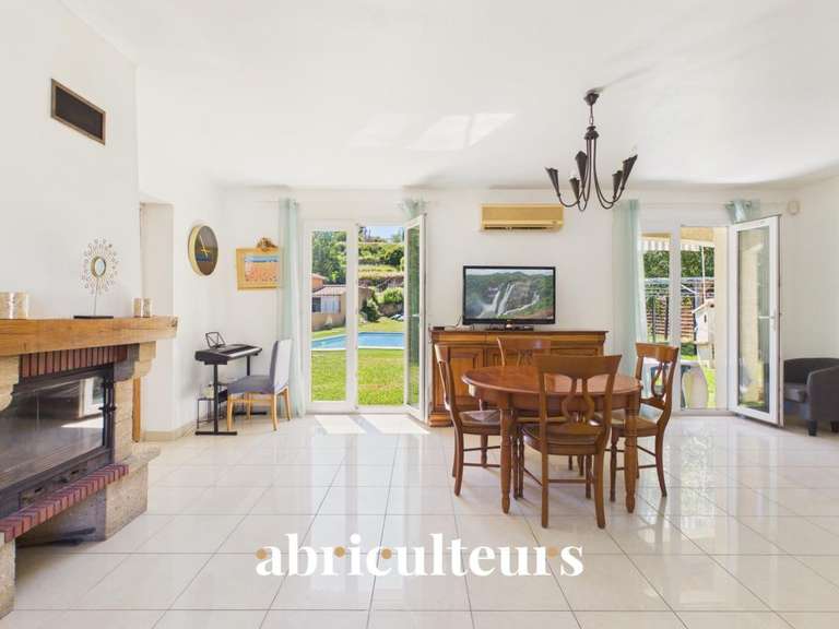 Maison Saint-Chamas - 5 chambres - 124m²