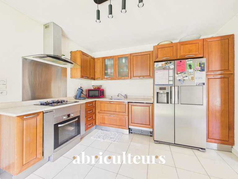 Maison Saint-Chamas - 5 chambres - 128m²