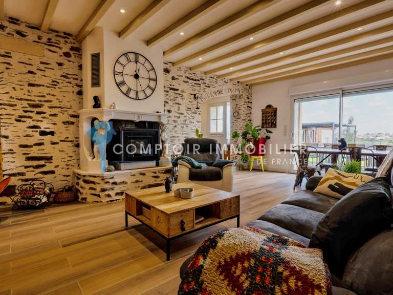 Maison Saint-Chamond - 4 chambres - 158m²