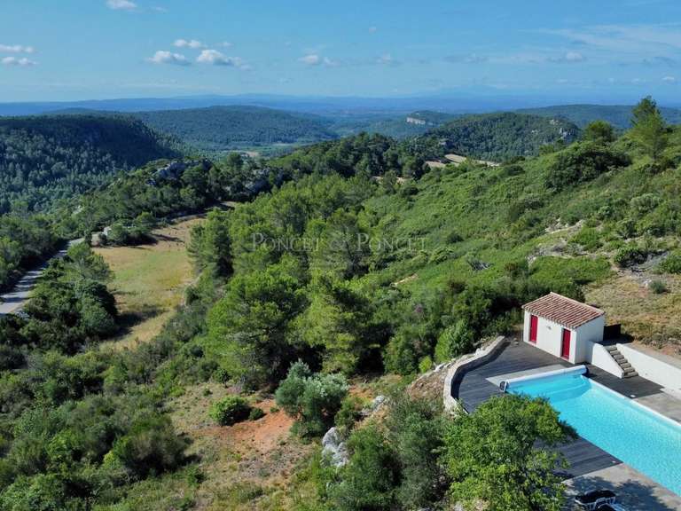 Propriété Saint-Chinian - 1280m²