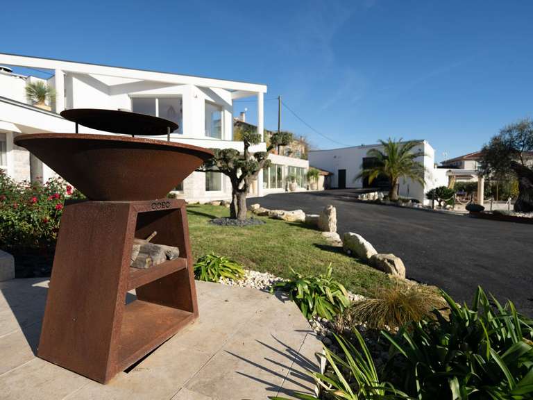 Maison Saint-Christol-lès-Alès - 350m²