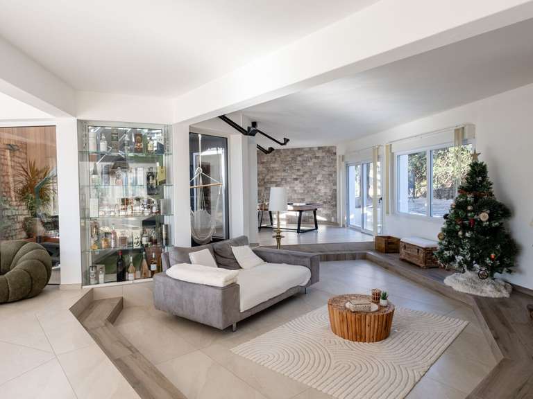 Maison Saint-Christol-lès-Alès - 350m²