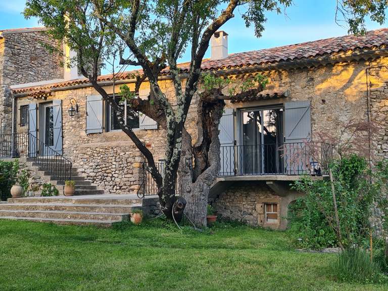 Maison Saint-Christol-lès-Alès - 4 chambres - 175m²