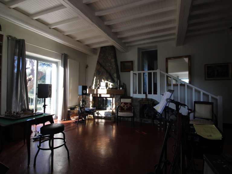 Maison Saint-Christol-lès-Alès - 4 chambres - 175m²
