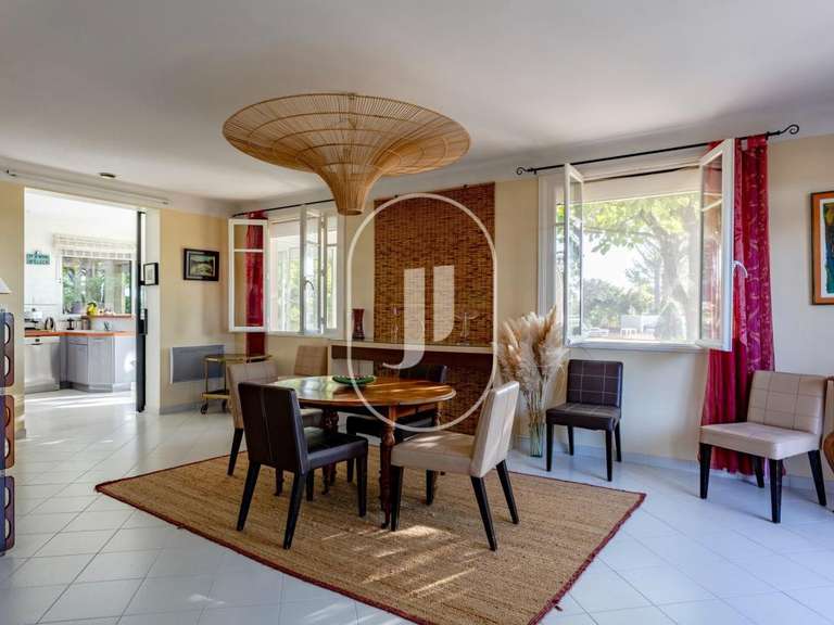 Villa Saint-Christol-lès-Alès - 4 chambres - 160m²