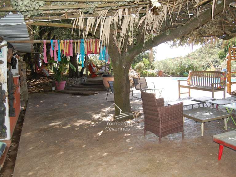 Villa Saint-Christol-lès-Alès - 7 chambres - 250m²