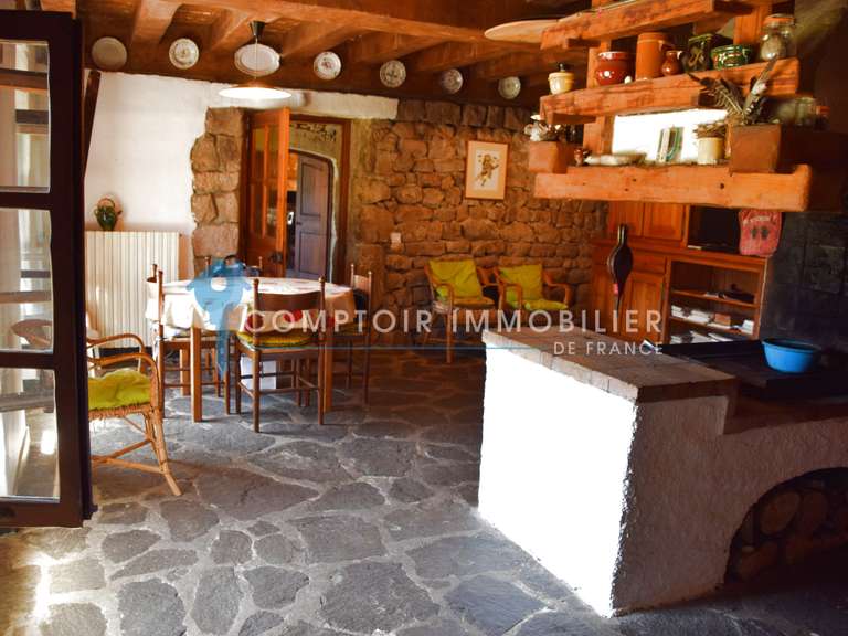 Maison Saint-Cirgues-en-Montagne - 6 chambres - 276m²