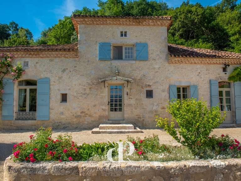 Maison Saint-Clar - 5 chambres - 339m²