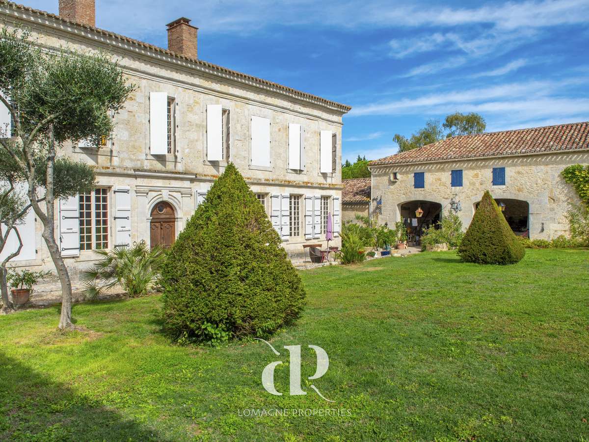 House Saint-Clar