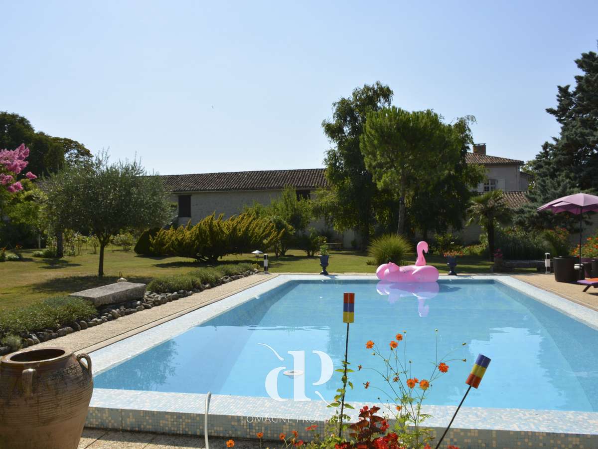 House Saint-Clar