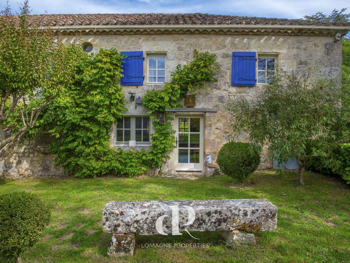 House Saint-Clar