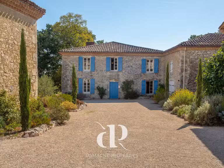 Maison Saint-Clar - 4 chambres - 247m²