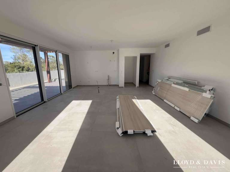 Appartement Saint-Clément-de-Rivière - 3 chambres - 102m²