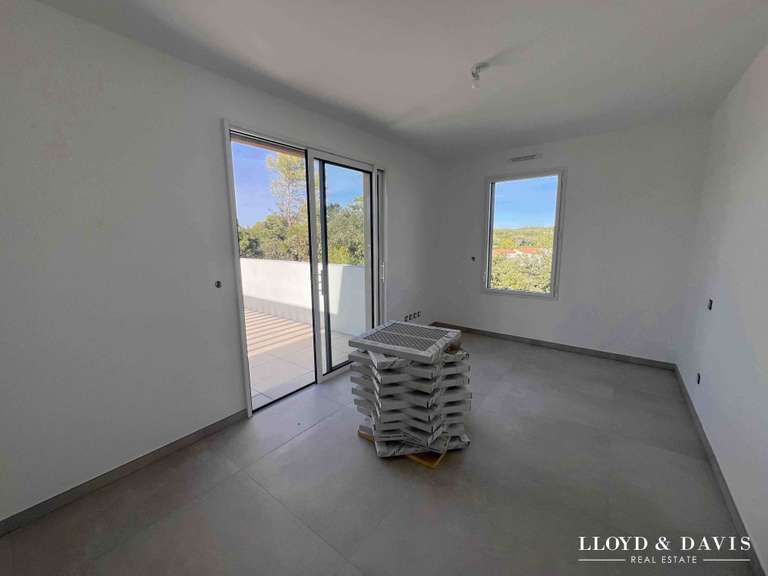 Appartement Saint-Clément-de-Rivière - 3 chambres - 102m²
